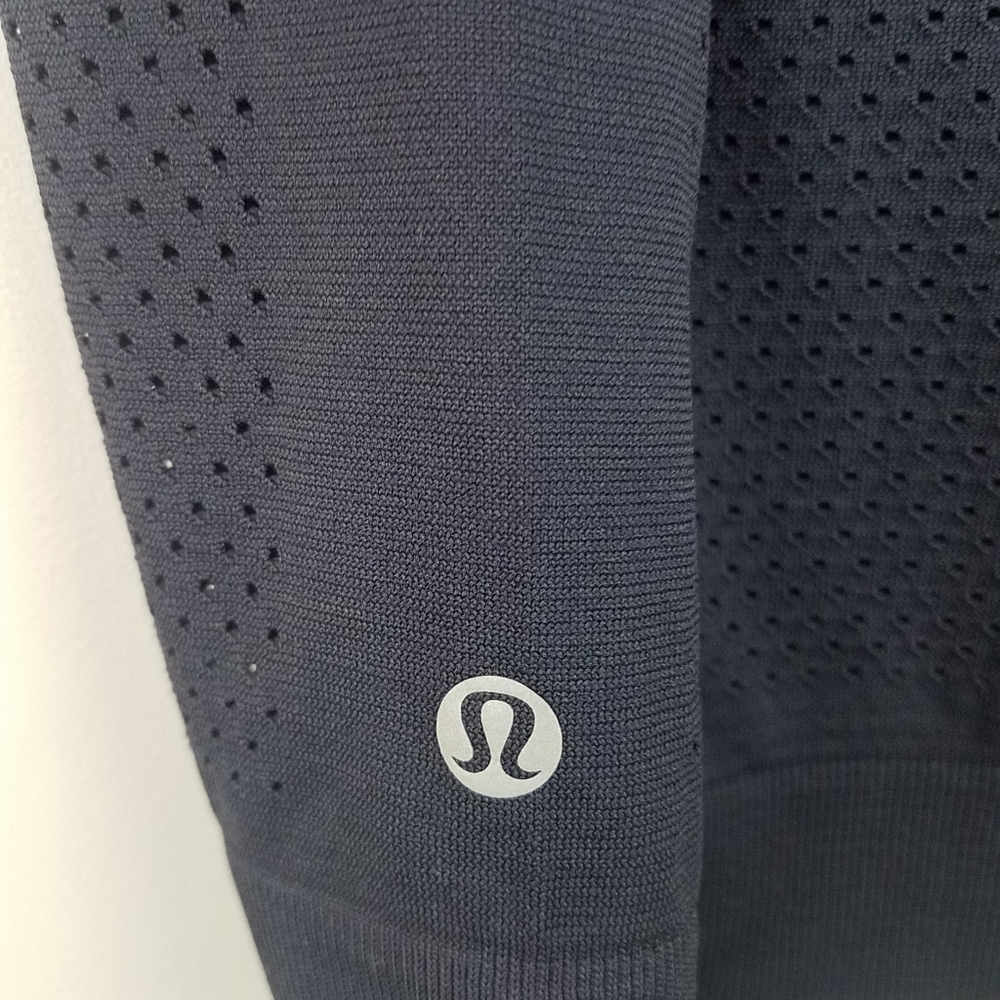 Lululemon Top - Picture 4 of 6
